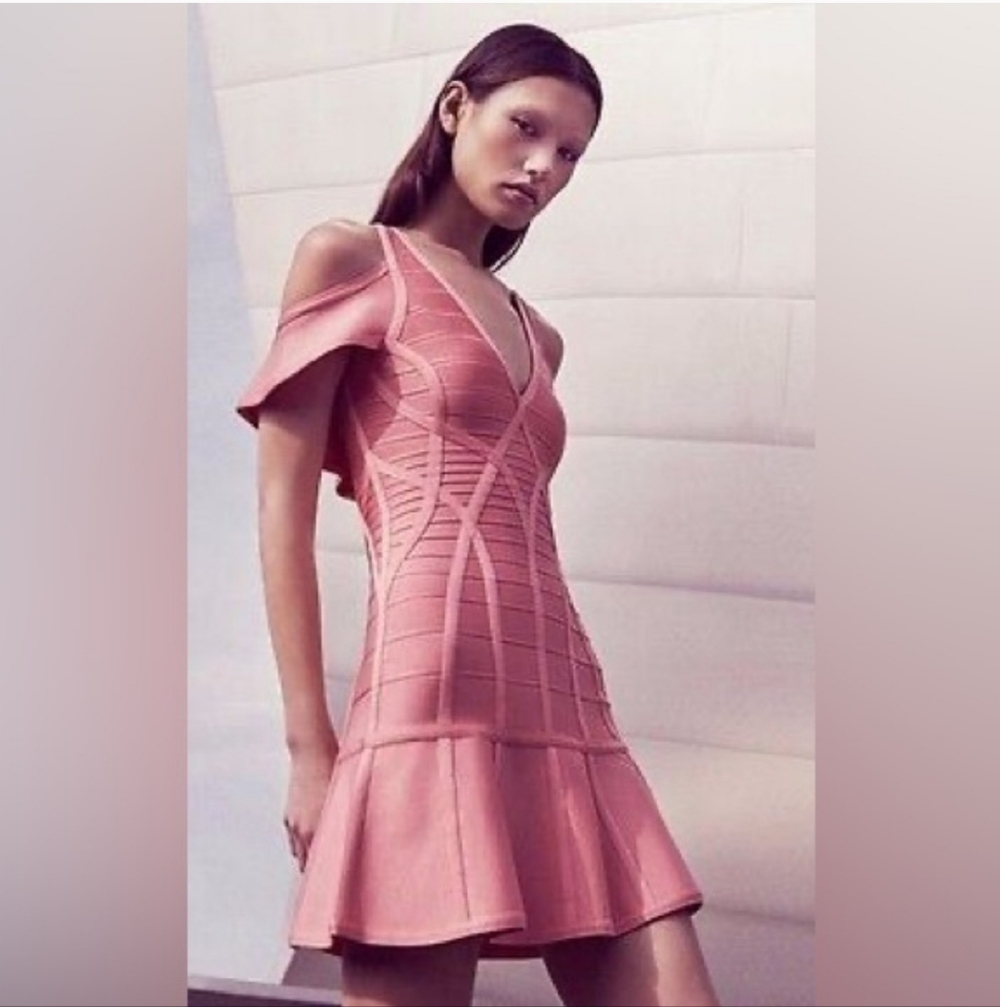 Herve Leger XS Estelle Flutter Dress Y2K Peach Bandage Mini Feminine Luxury